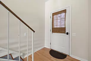 1915 Ozark Pkwy, Algonquin, IL 60102 - Photo 3