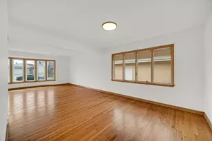 10916 Kingston St, Westchester, IL 60154 - Photo 7