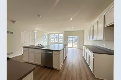 2320 Horseshoe Circles, Naperville, IL 60564 - Photo 5