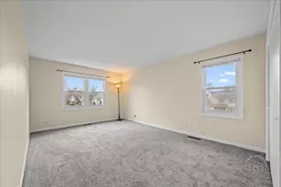 701 Viking Dr, Batavia, IL 60510 - Photo 31