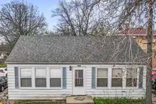 1811 Odgen Ave, Lisle, IL 60532 - Photo 1