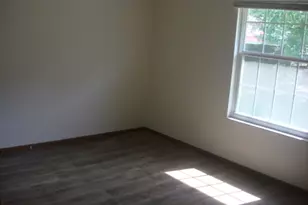 601 N Catlin St, Ottawa, IL 61350 - Photo 3