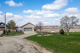 124 5th St, Fulton, IL 61252 - Photo 33