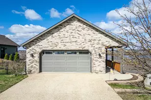 124 5th St, Fulton, IL 61252 - Photo 31