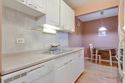 7 Oak Creek Drive #3703, Buffalo Grove, IL 60089 - Photo 19