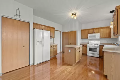 1534 W Cadillac Circle, Romeoville, IL 60446 - Photo 5