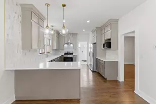 5414 W Eddy St, Chicago, IL 60641 - Photo 7