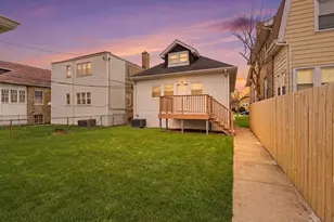 5414 W Eddy St, Chicago, IL 60641 - Photo 27