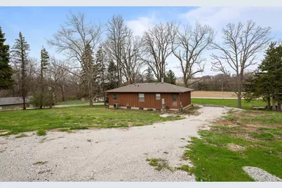 6206 Telegraph Road, Davenport, IA 52804 - Photo 33
