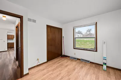6206 Telegraph Road, Davenport, IA 52804 - Photo 25