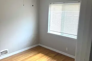 18006 Wentworth Madison Ave, Lansing, IL 60438 - Photo 5