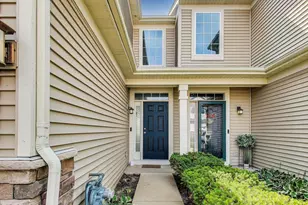 474 S Jade Ln, Round Lake, IL 60073 - Photo 3