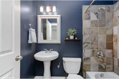 2222 W Armitage Avenue #2E, Chicago, IL 60647 - Photo 13