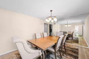 9733 S Cambridge Ct, Palos Hills, IL 60465 - Photo 5