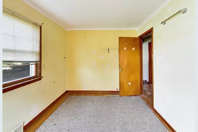 243 S Center Street, Bensenville, IL 60106 - Photo 5