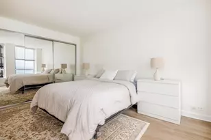 260 E Chestnut St, Chicago, IL 60611 - Photo 15