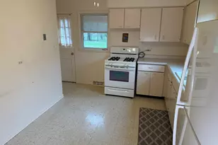 210 Hill Ave, Glen Ellyn, IL 60137 - Photo 9