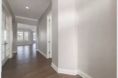 1030 Hilldale Drive, Saint Charles, IL 60175 - Photo 3