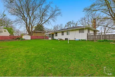 3858 E Lakeview Drive, Kankakee, IL 60901 - Photo 21