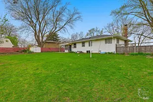 3858 E Lakeview Dr, Kankakee, IL 60901 - Photo 21