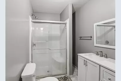 3858 E Lakeview Drive, Kankakee, IL 60901 - Photo 9