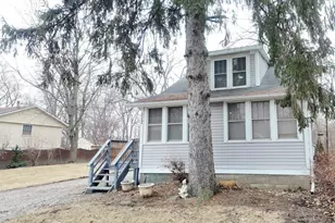 117 Woodland Dr, Round Lake Beach, IL 60073 - Photo 3