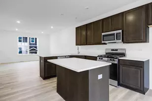 416 Red Oak Cir, Volo, IL 60020 - Photo 9