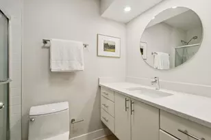 155 N Harbor Dr, Chicago, IL 60601 - Photo 13