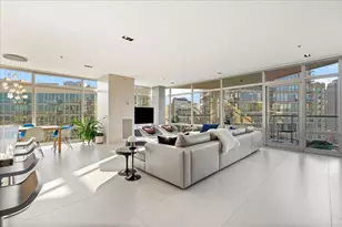 510 W Erie St, Chicago, IL 60654 - Photo 9