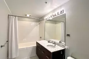 659 W Randolph St, Chicago, IL 60661 - Photo 11