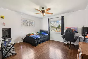 836 S Michigan Ave, Villa Park, IL 60181 - Photo 17