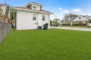319 Bellwood Ave, Bellwood, IL 60104 - Photo 5