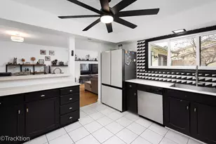 6856 Juneberry Ave, Woodridge, IL 60517 - Photo 7