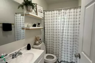 18 N Jefferson Ave, Amboy, IL 61310 - Photo 9