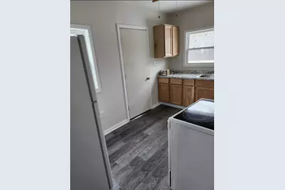 18 N Jefferson Avenue, Amboy, IL 61310 - Photo 3