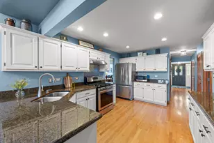 8942 Glenshire St, Tinley Park, IL 60487 - Photo 7