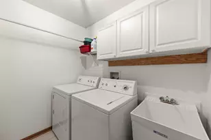 8942 Glenshire St, Tinley Park, IL 60487 - Photo 13