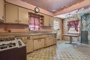 2636 W Pratt Blvd, Chicago, IL 60645 - Photo 11