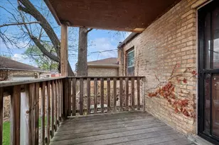 2636 W Pratt Blvd, Chicago, IL 60645 - Photo 15