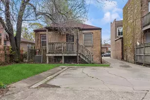 2636 W Pratt Blvd, Chicago, IL 60645 - Photo 17