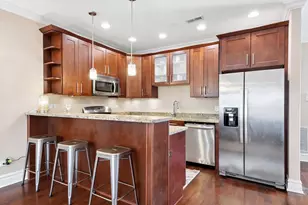 1625 W Catalpa Ave, Chicago, IL 60640 - Photo 7