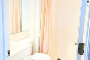 215 Uteg St, Crystal Lake, IL 60014 - Photo 9