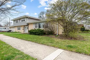 1525 Elm St, Park Ridge, IL 60068 - Photo 3