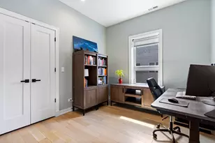 1525 N Bosworth Ave, Chicago, IL 60642 - Photo 15