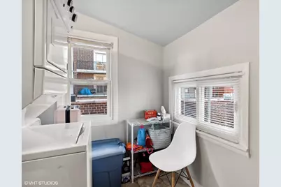 330 W Evergreen Avenue #3, Chicago, IL 60610 - Photo 11