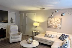 9507 Kelvin Ln, Schiller Park, IL 60176 - Photo 3