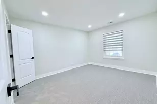 98 Marble Hill Ct, Schaumburg, IL 60193 - Photo 19