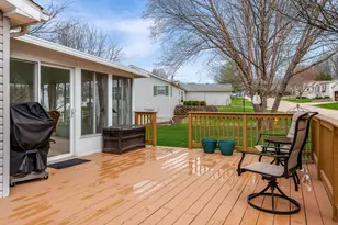 8401 Tamarack Dr, Machesney Park, IL 61115 - Photo 13