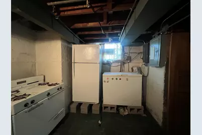 8901 S East End Avenue, Chicago, IL 60617 - Photo 21