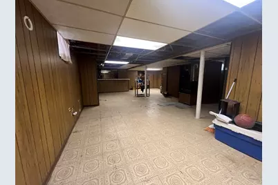 8901 S East End Avenue, Chicago, IL 60617 - Photo 19